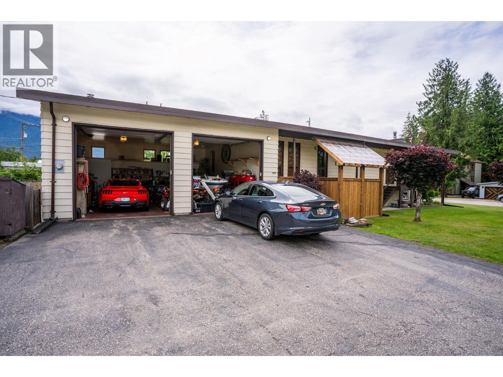 108 Ford Street - 45