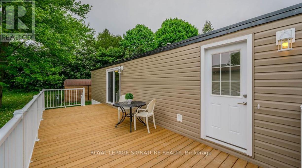 40 HILLSIDE CRESCENT - 23