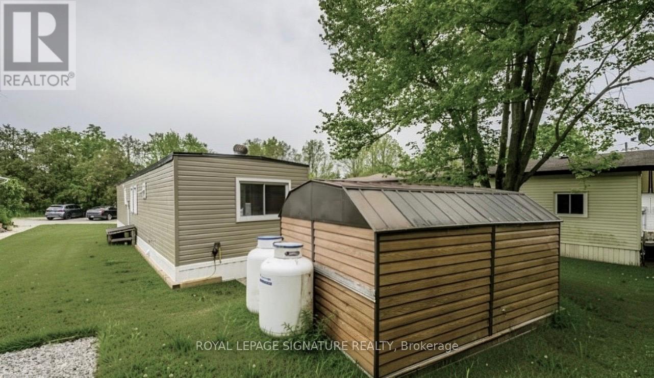 40 HILLSIDE CRESCENT - 24