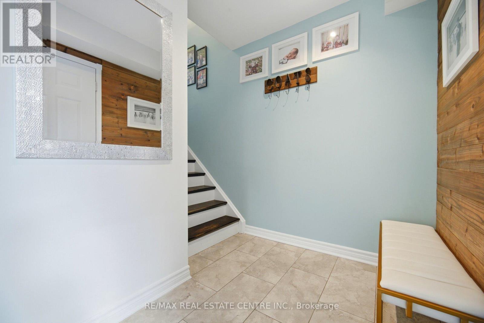 323 MICHAEL DRIVE - 15