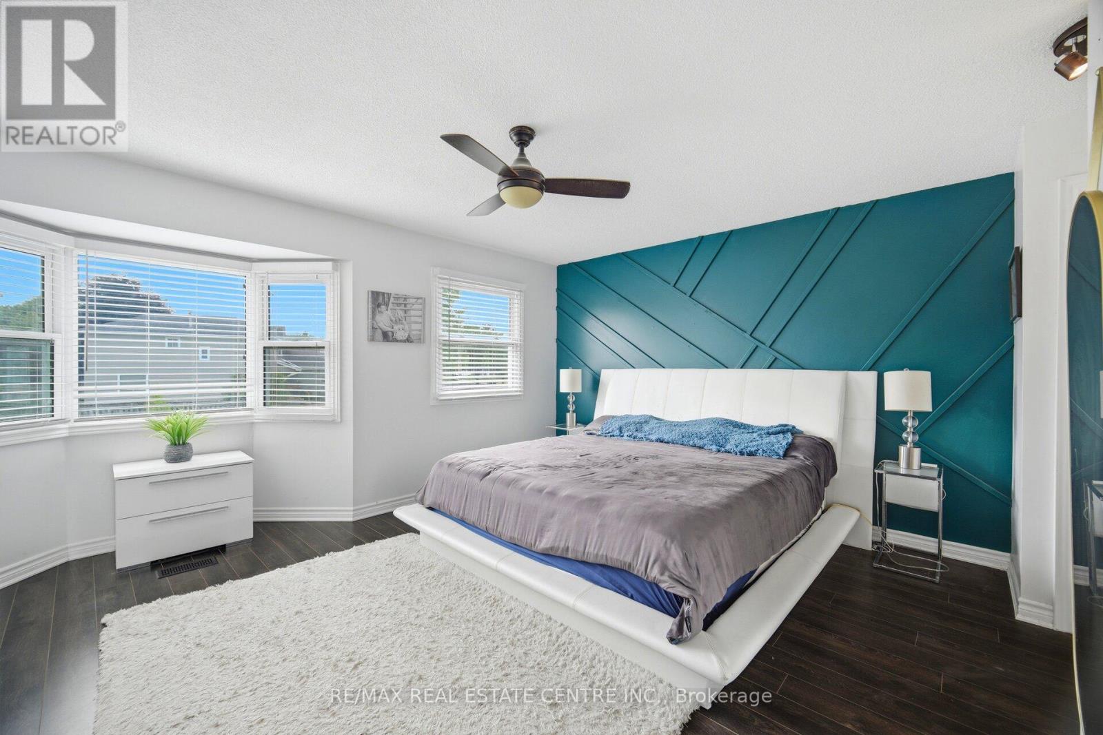 323 MICHAEL DRIVE - 16