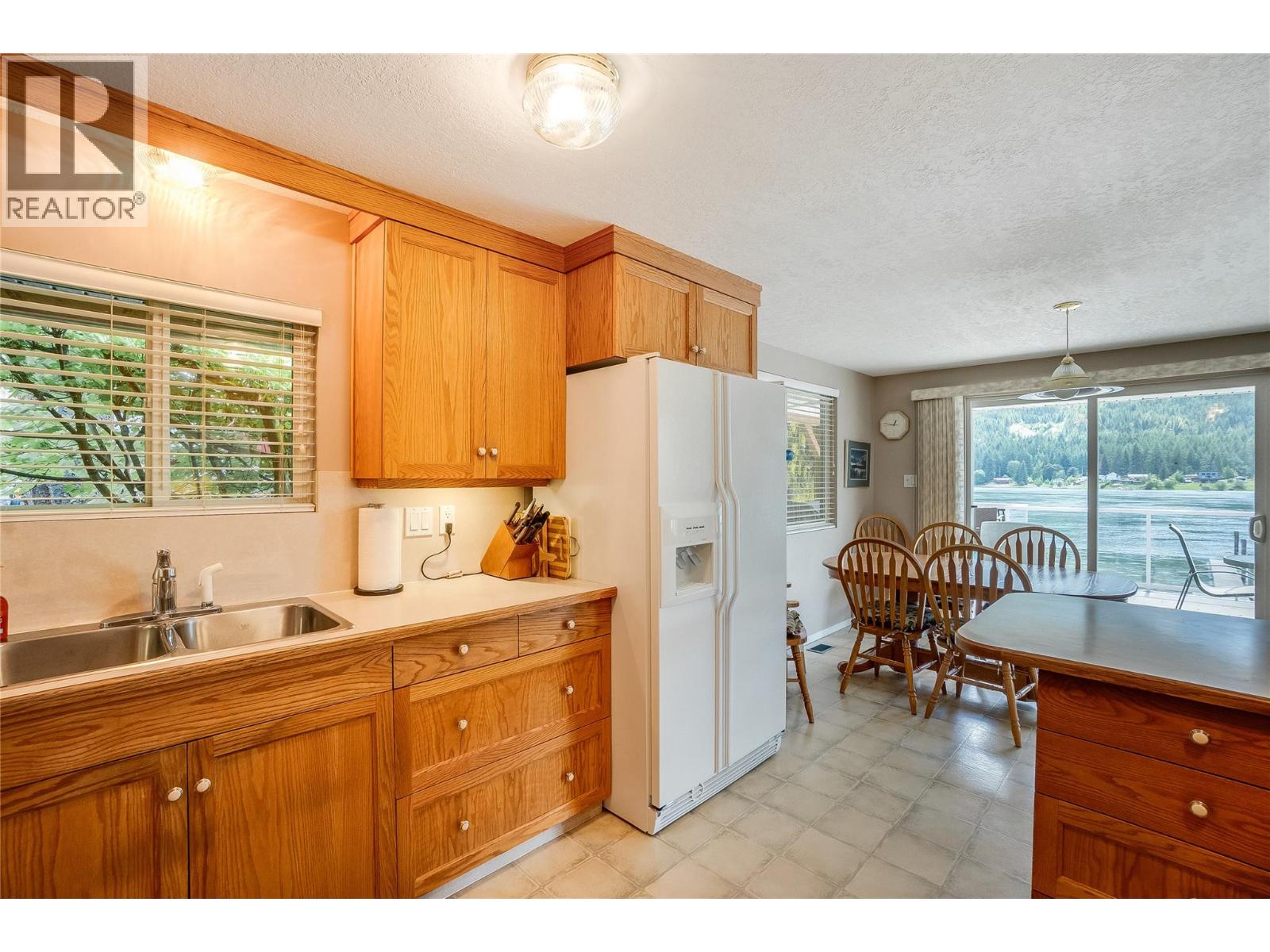 7592 3a Highway - 5