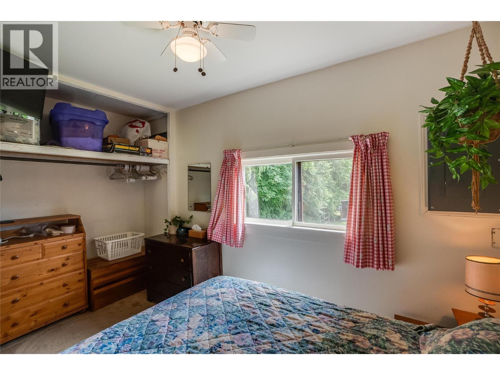 7592 3a Highway - 50