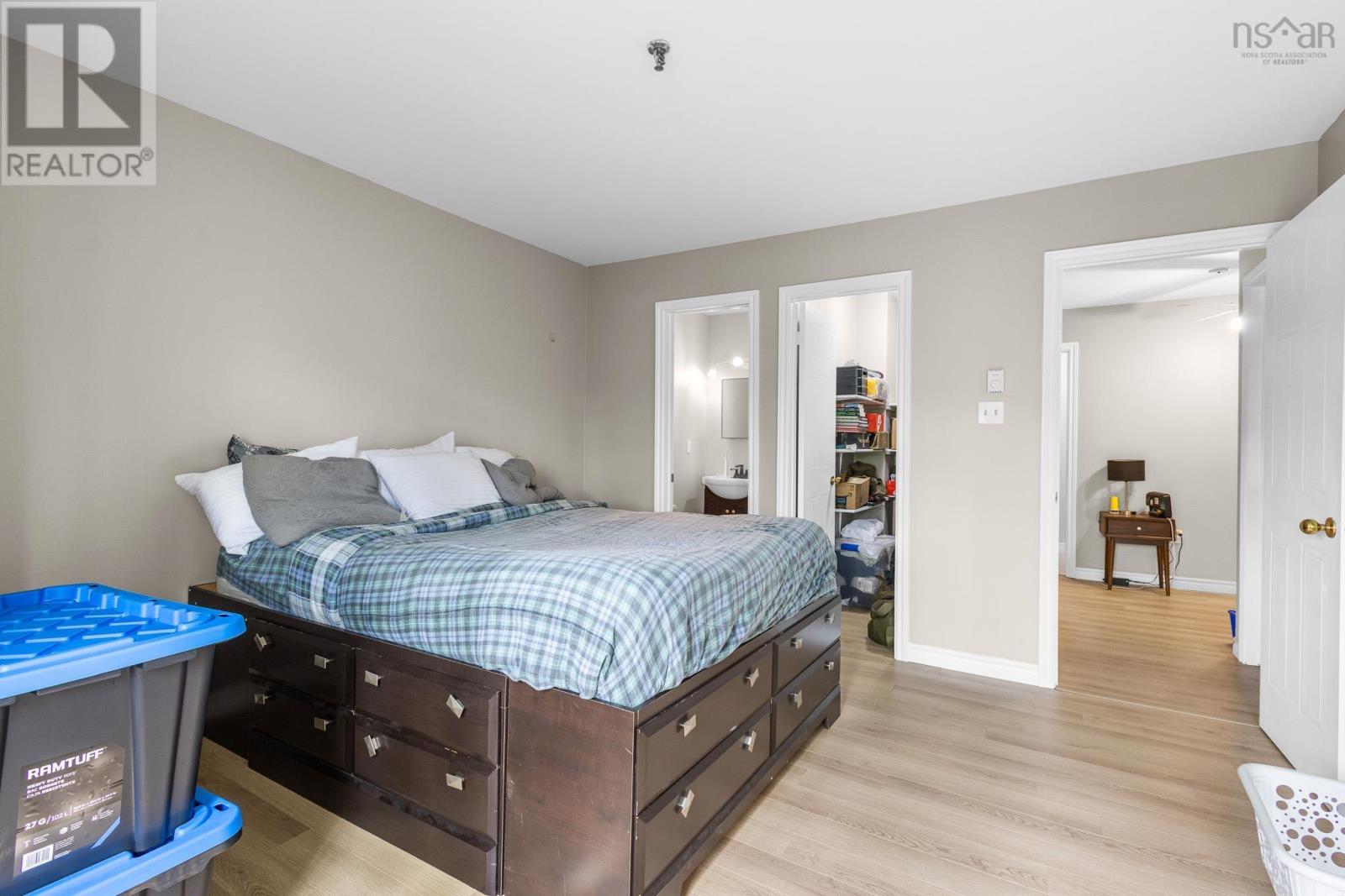 #351 9 Forest Hills Parkway - 11