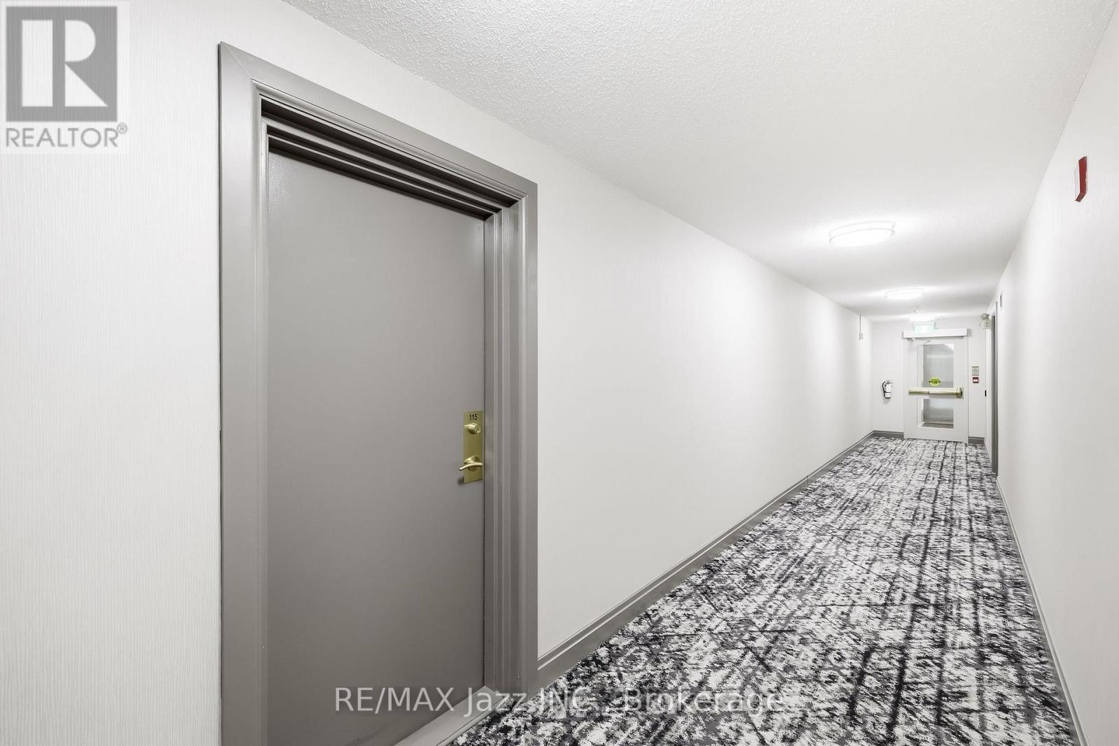 #115 1995 ROYAL ROAD - Image 6