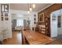 Foyer - 344 St Patrick, Bathurst, NB E2A1E3 Photo 8