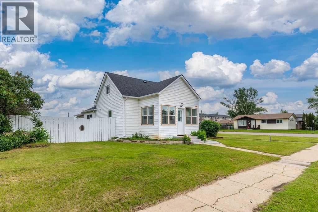 4504 49 Street - 3