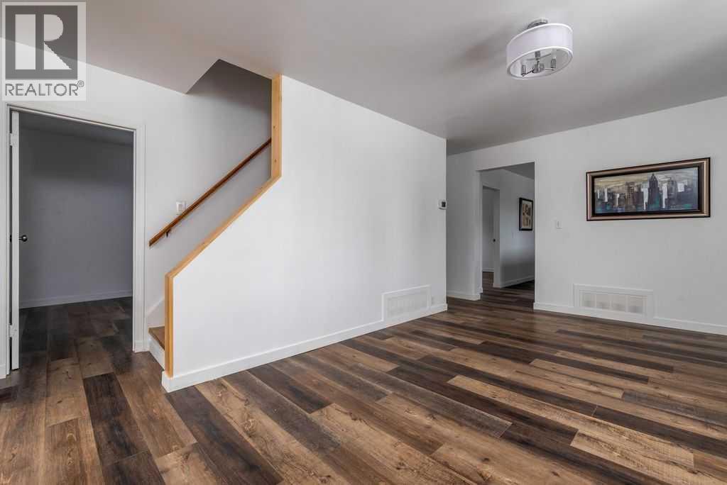 4504 49 Street - 27