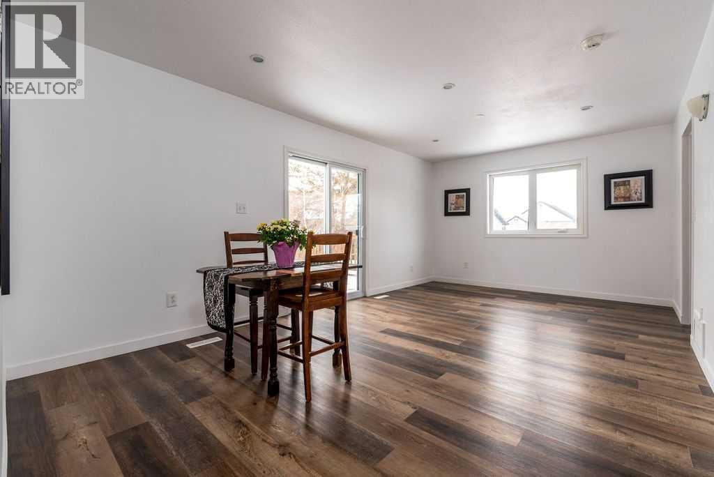 4504 49 Street - 17