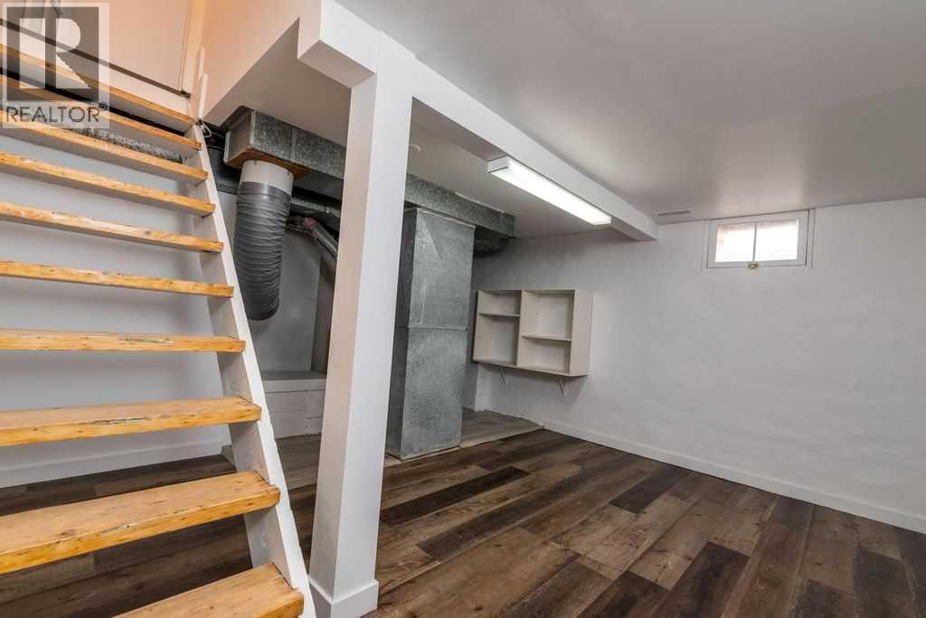 4504 49 Street - 32