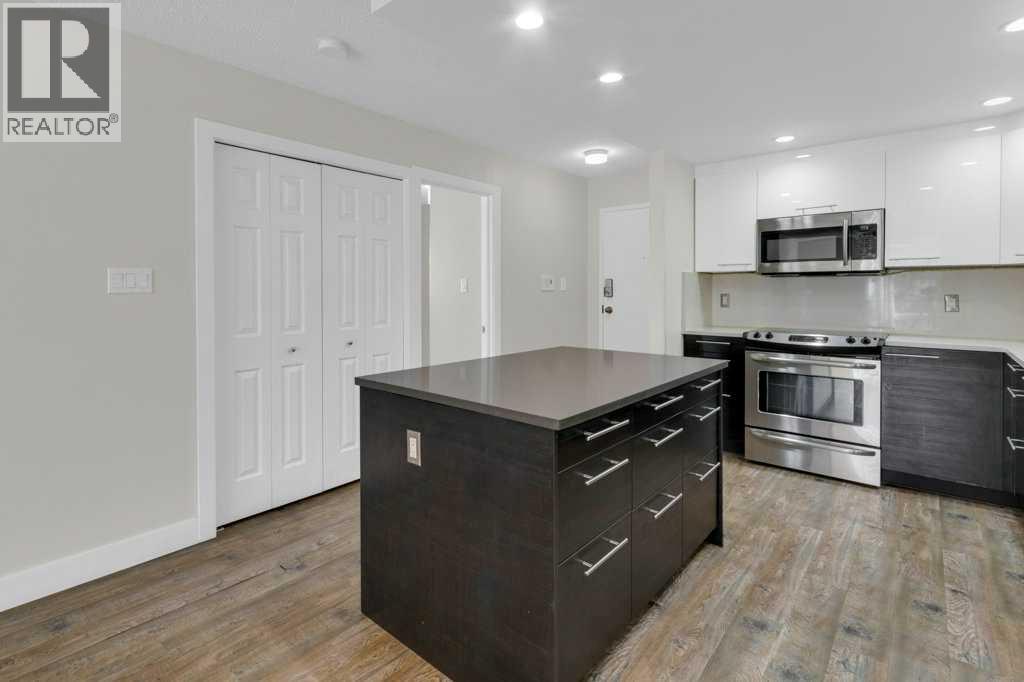 #6 3402 Parkdale Boulevard NW - 10