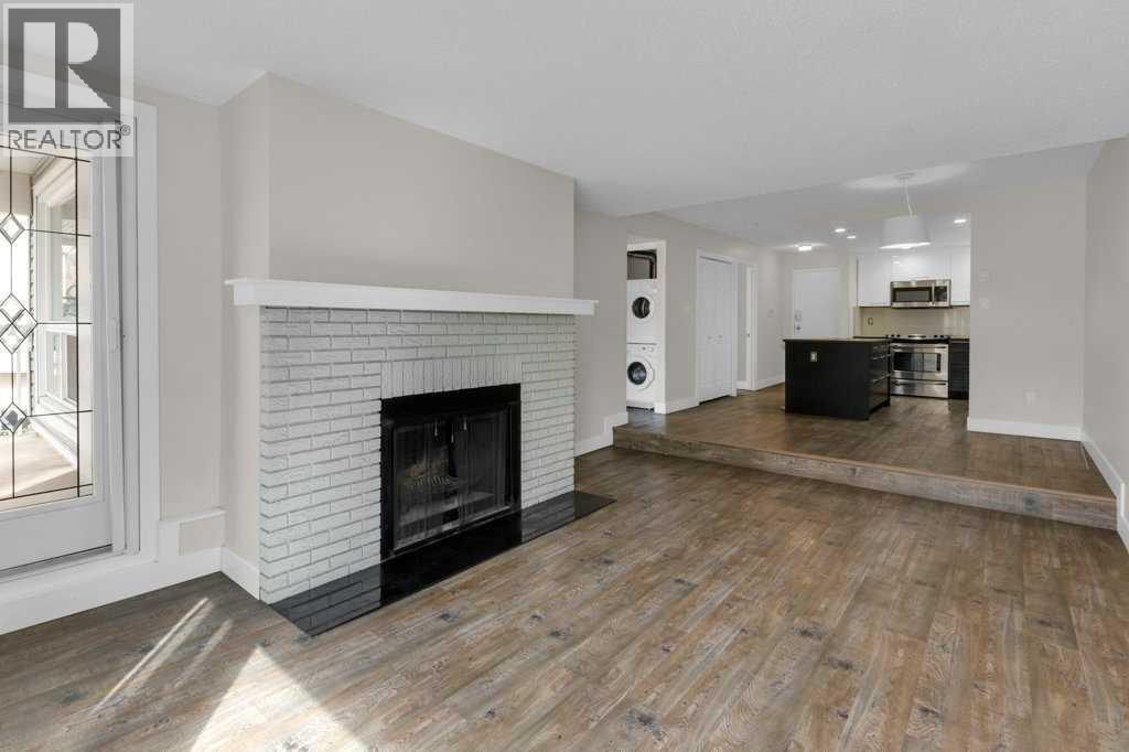 #6 3402 Parkdale Boulevard NW - 18
