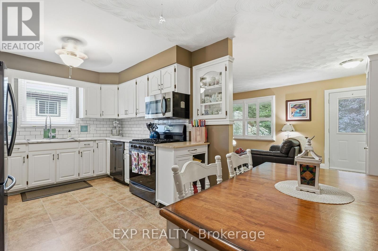 5 BRANT STREET - 12