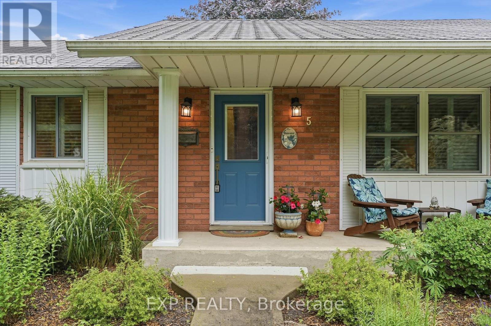 5 BRANT STREET - 3