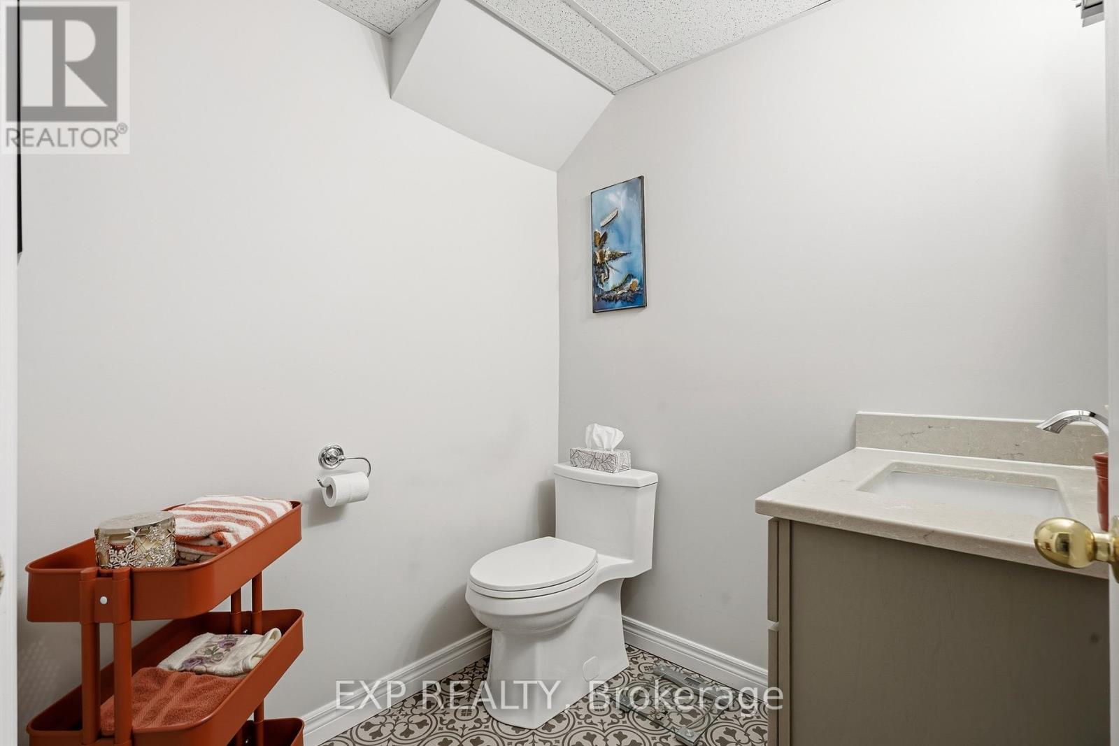 5 BRANT STREET - 37