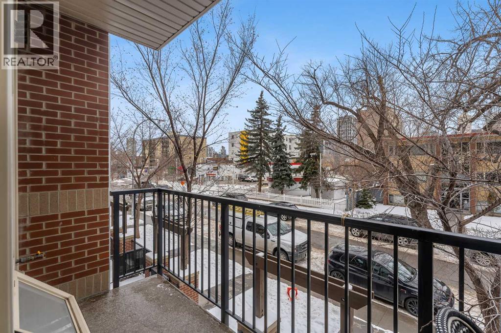 #220 323 20 Avenue SW - 11