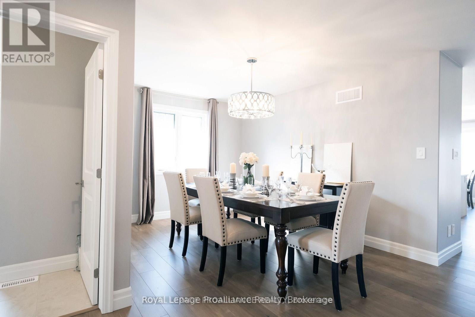 43 CATTAIL CRESCENT - 10