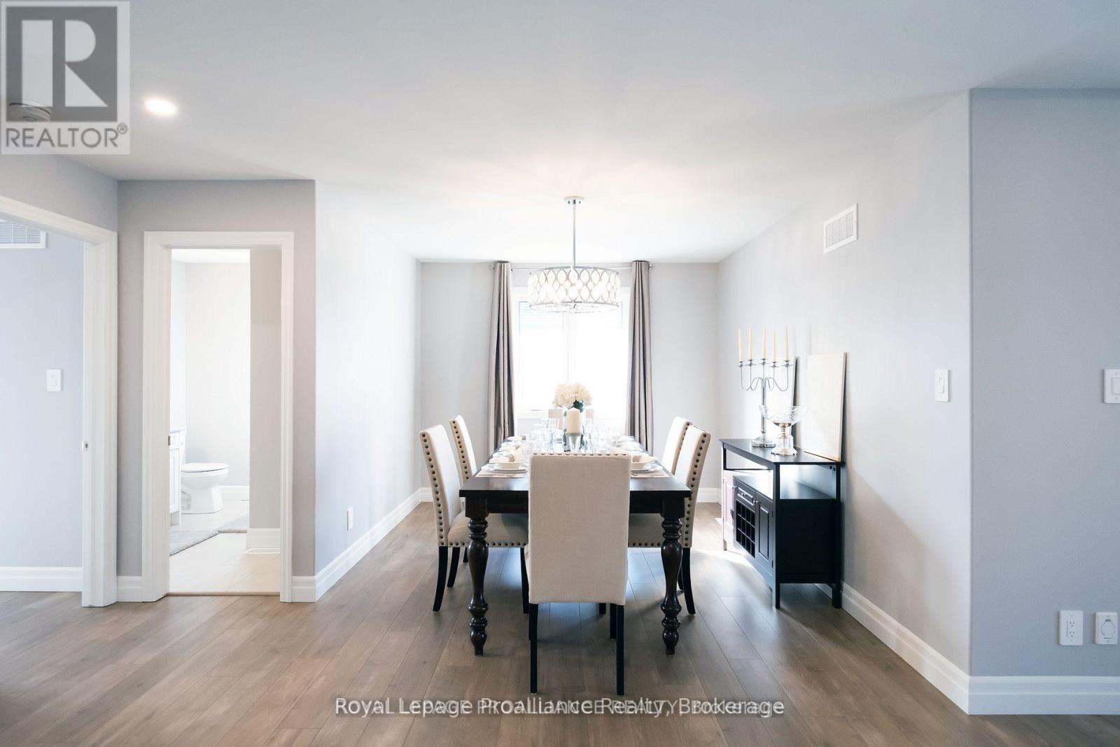 43 CATTAIL CRESCENT - 11
