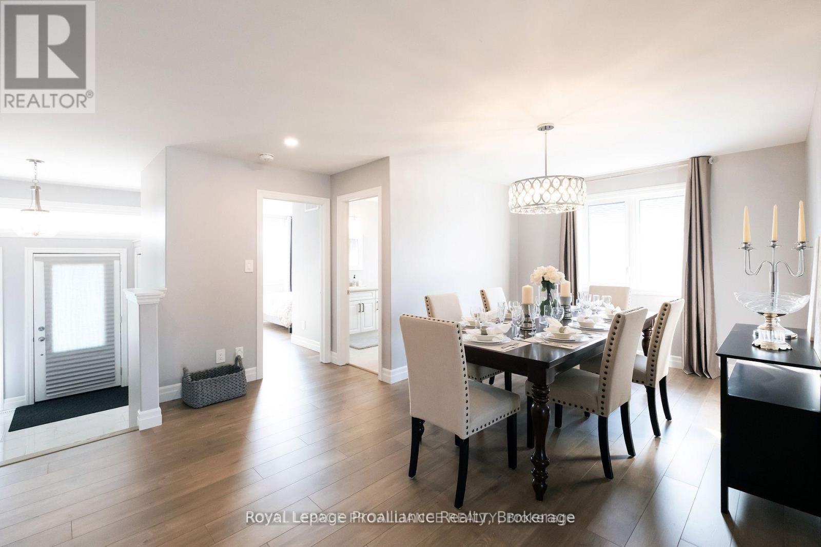 43 CATTAIL CRESCENT - 12