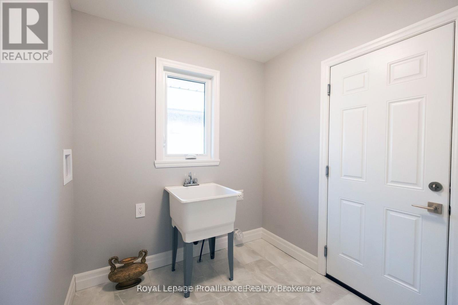 43 CATTAIL CRESCENT - 26