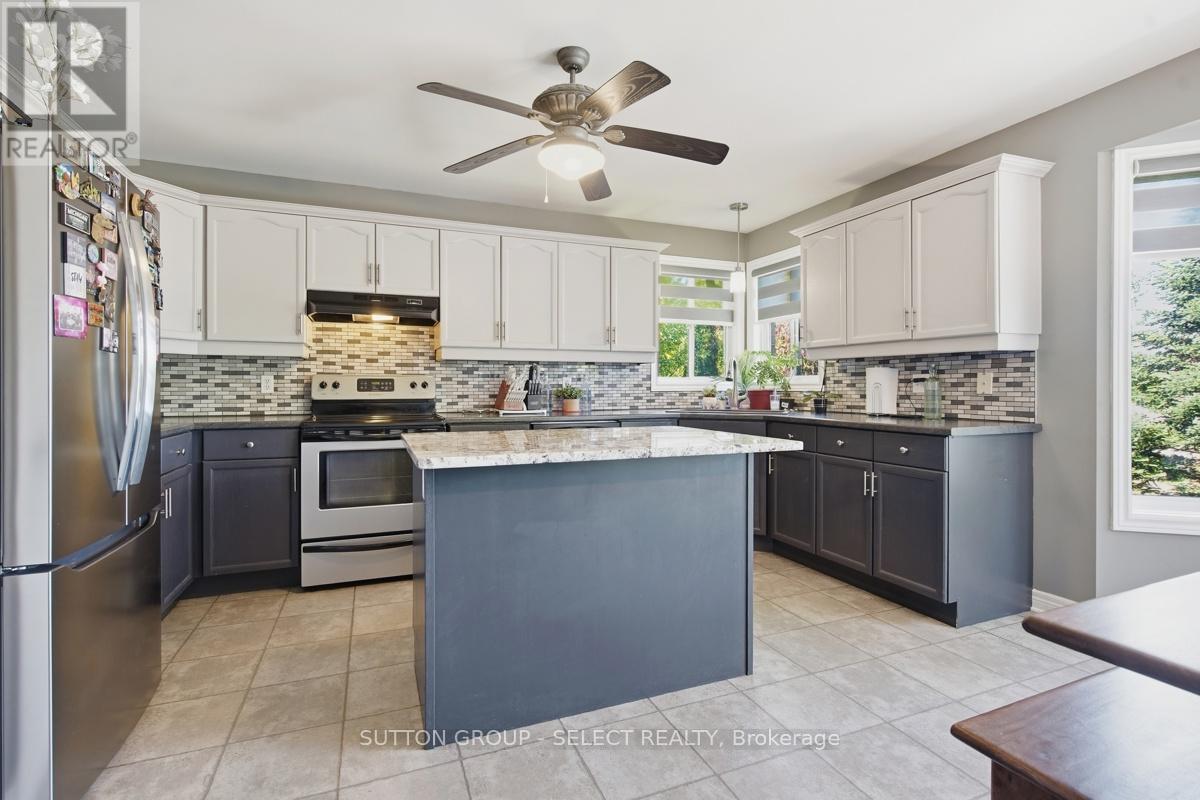 1789 DEVOS DRIVE - 13