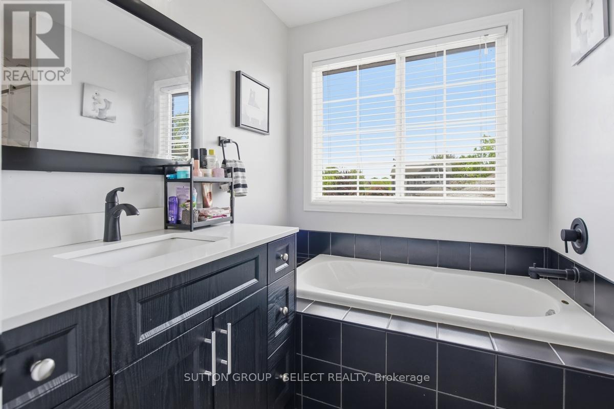 1789 DEVOS DRIVE - 20