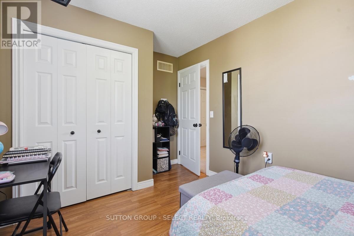 1789 DEVOS DRIVE - 23