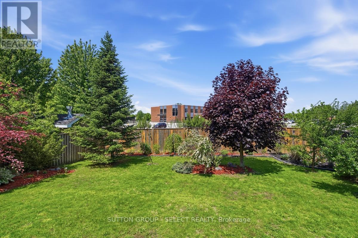 1789 DEVOS DRIVE - 38