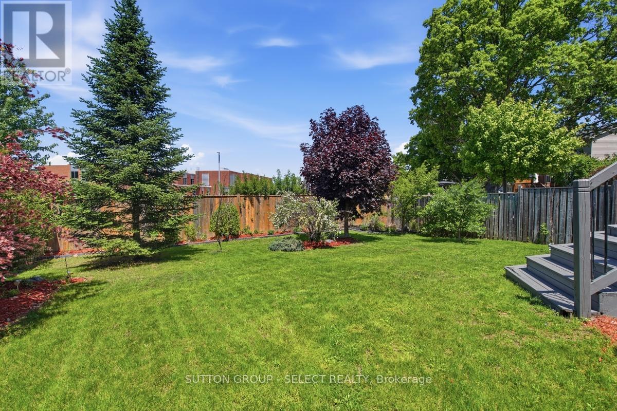 1789 DEVOS DRIVE - 39