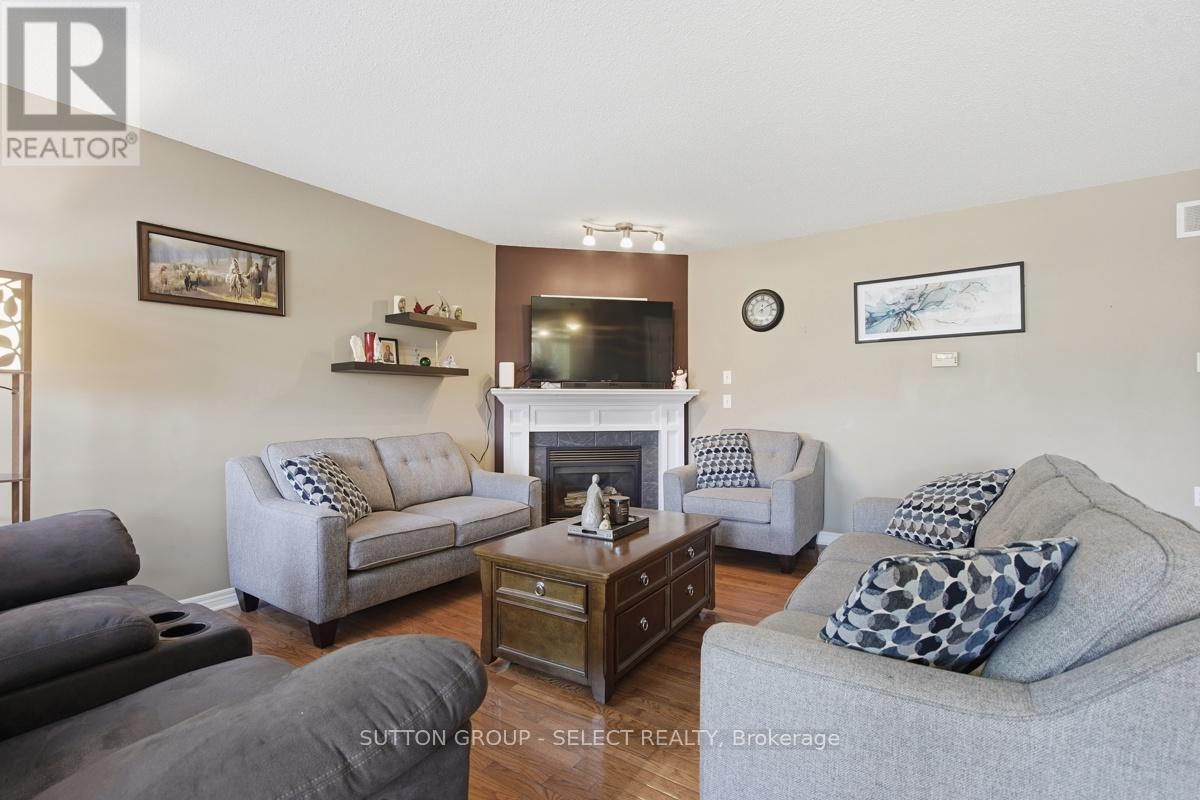 1789 DEVOS DRIVE - 8