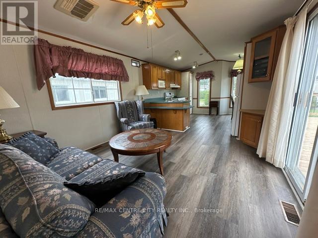 #67 2189 DUNDAS STREET - 11