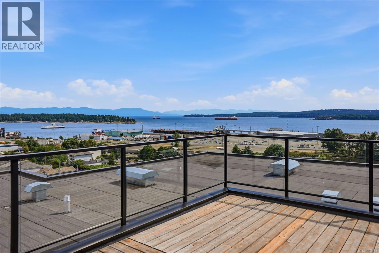 #104 119 Haliburton St - 36