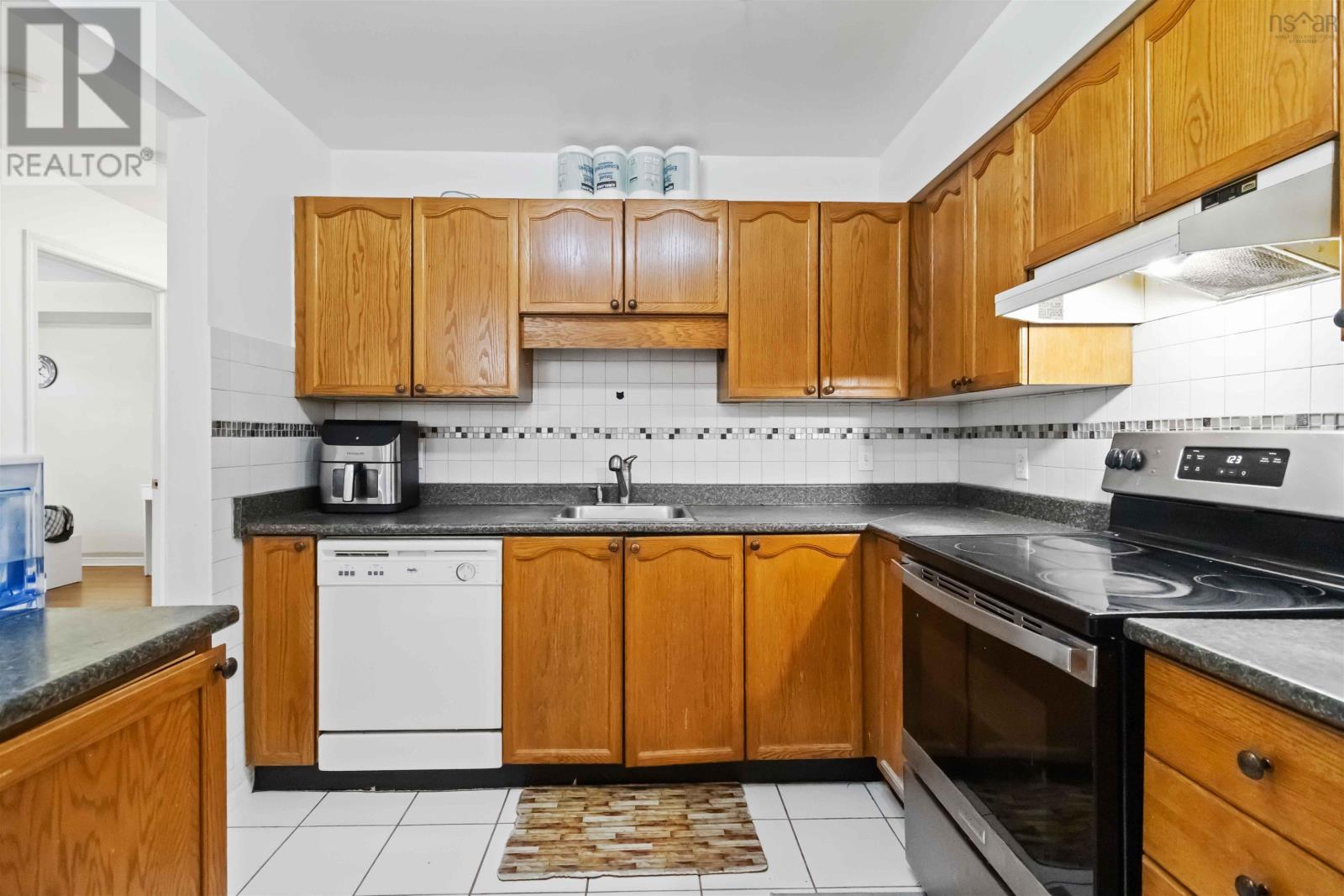#311 93 Kearney Lake Road - 18