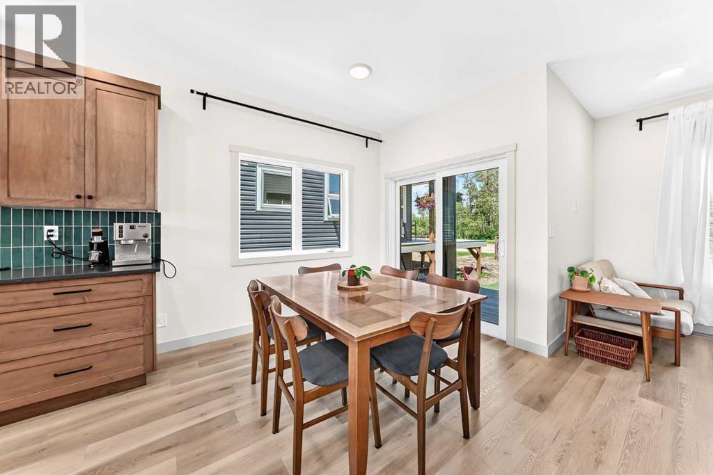 6 Napoleon Meadows Way — photo 16
