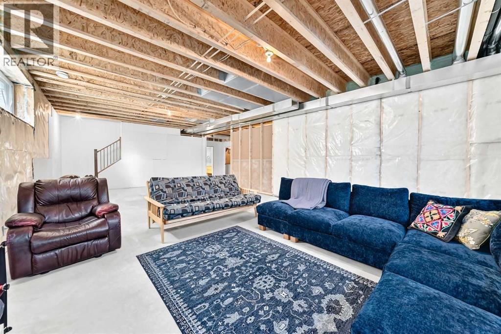 6 Napoleon Meadows Way — photo 32