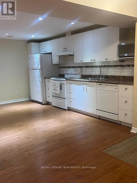 2 Bed, 1 Bath House for Rent in Ottawa – B – 685 EVERLASTING CRESCENT, Ottawa – MLS# X13494068 - Image 18