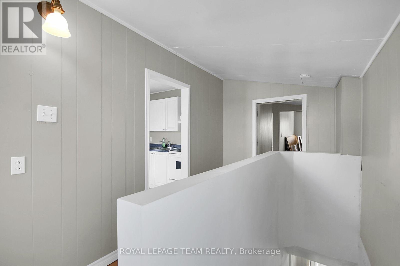 490 Main Street — photo 16