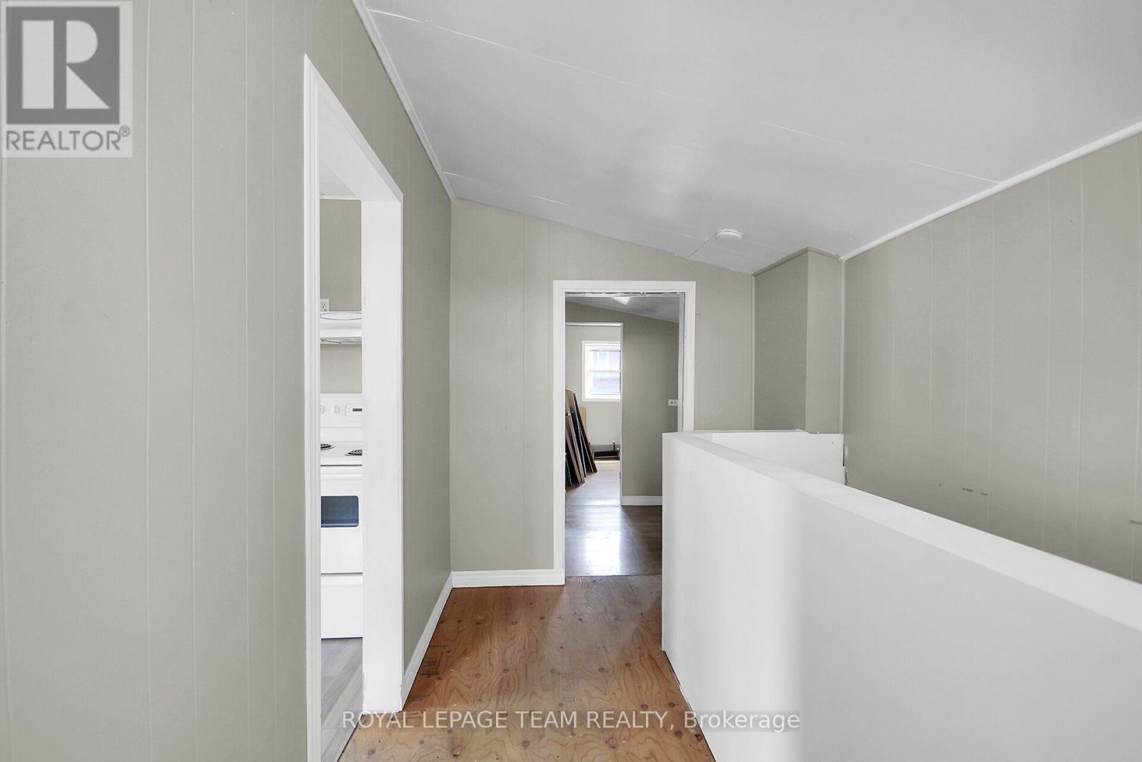 490 Main Street — photo 17