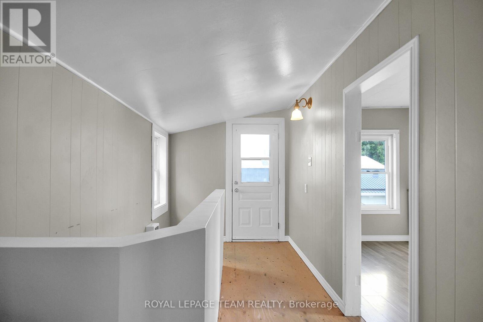 490 Main Street — photo 18