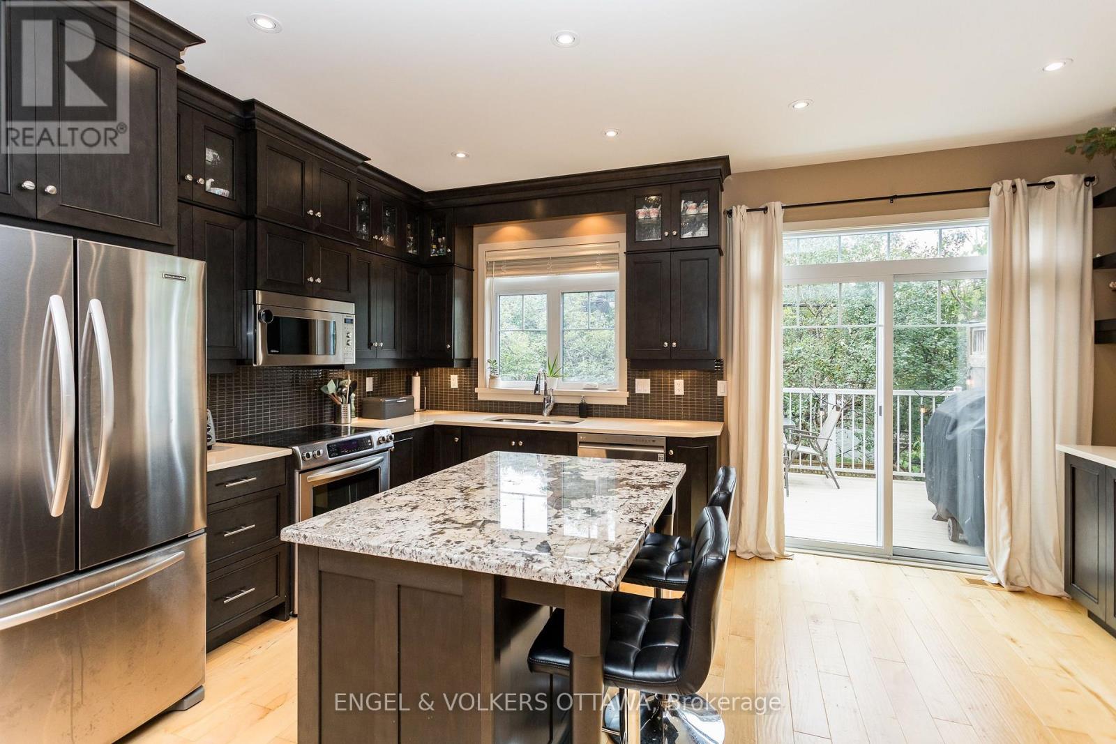 4 Bed, 5 Bath House for Rent in Ottawa – 267 KIRCHOFFER AVENUE, Ottawa – MLS# X13494136 - Image 15
