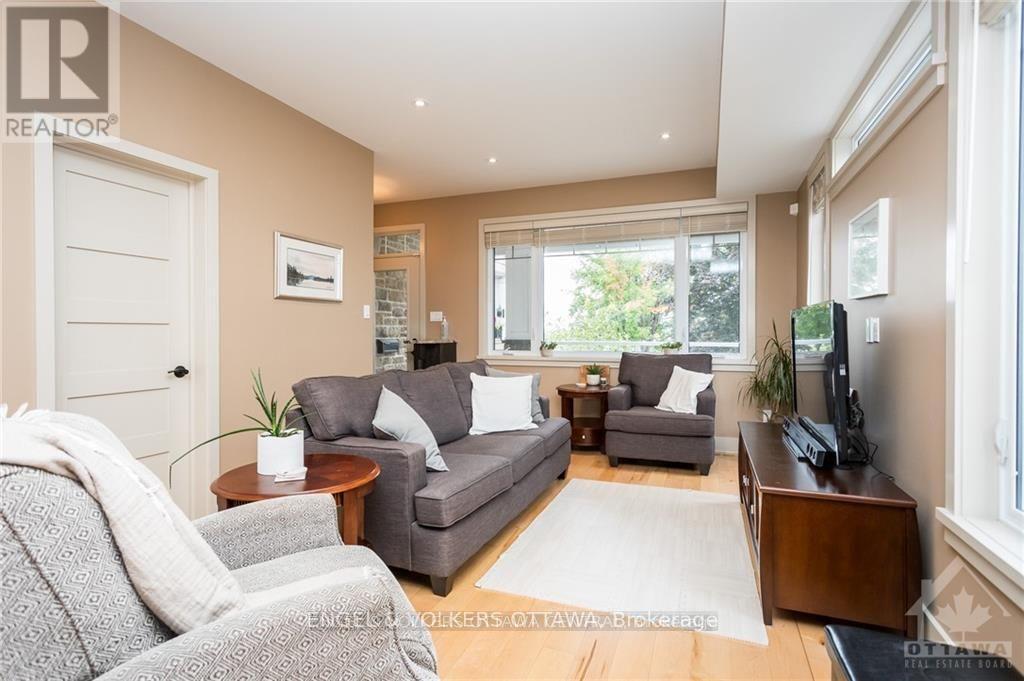 4 Bed, 5 Bath House for Rent in Ottawa – 267 KIRCHOFFER AVENUE, Ottawa – MLS# X13494136 - Image 6