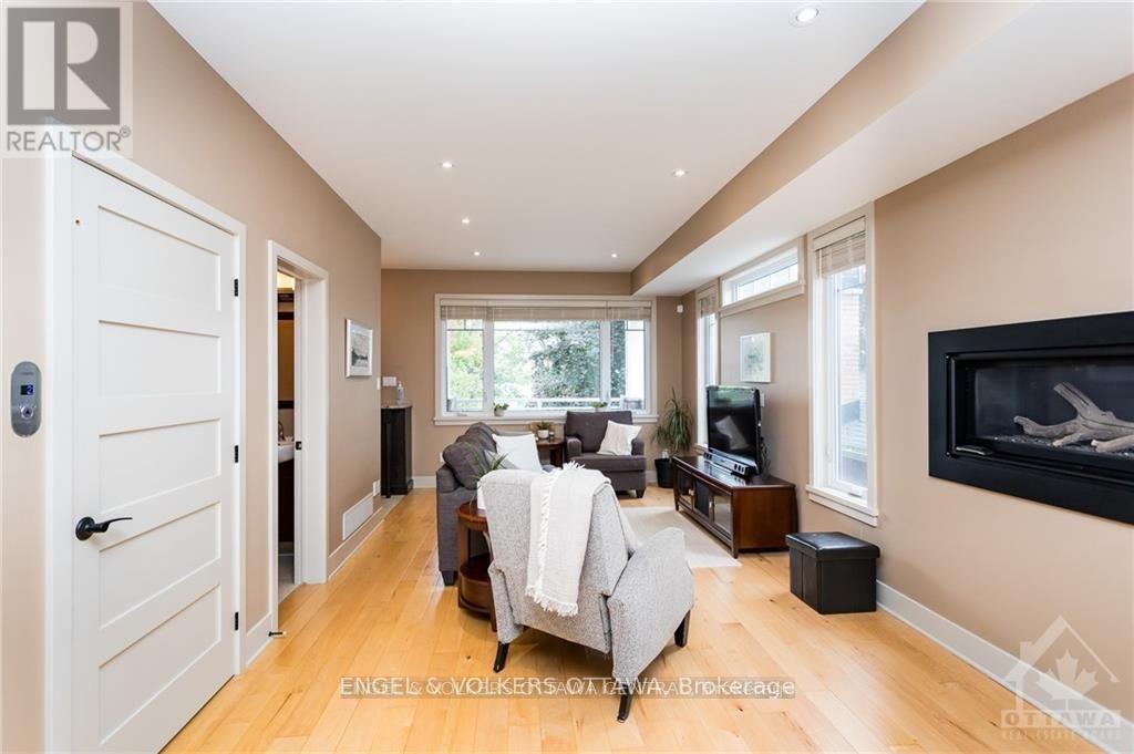 4 Bed, 5 Bath House for Rent in Ottawa – 267 KIRCHOFFER AVENUE, Ottawa – MLS# X13494136 - Image 7