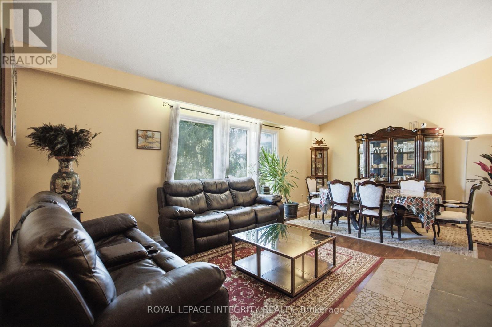 4 Bed, 4 Bath House for Sale in Ottawa – 45 ROSSLAND AVENUE, Ottawa – MLS# X13494212 - Image 8