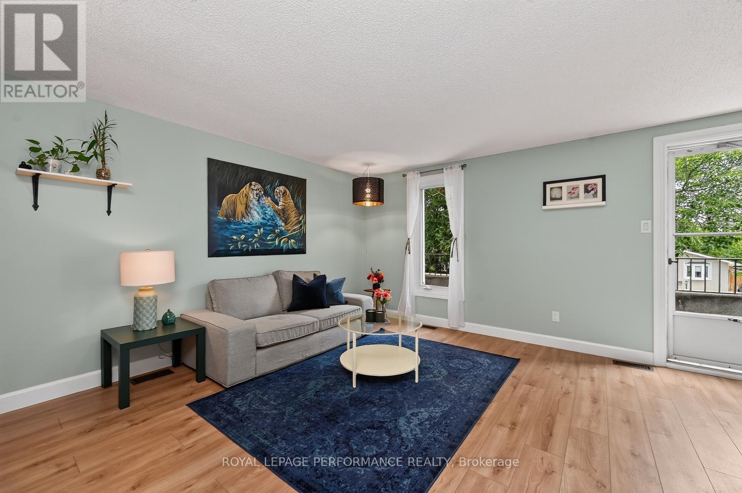 3 Bed, 2 Bath House for Sale in Ottawa – 37 OBERON STREET, Ottawa – MLS# X13494260 - Image 23