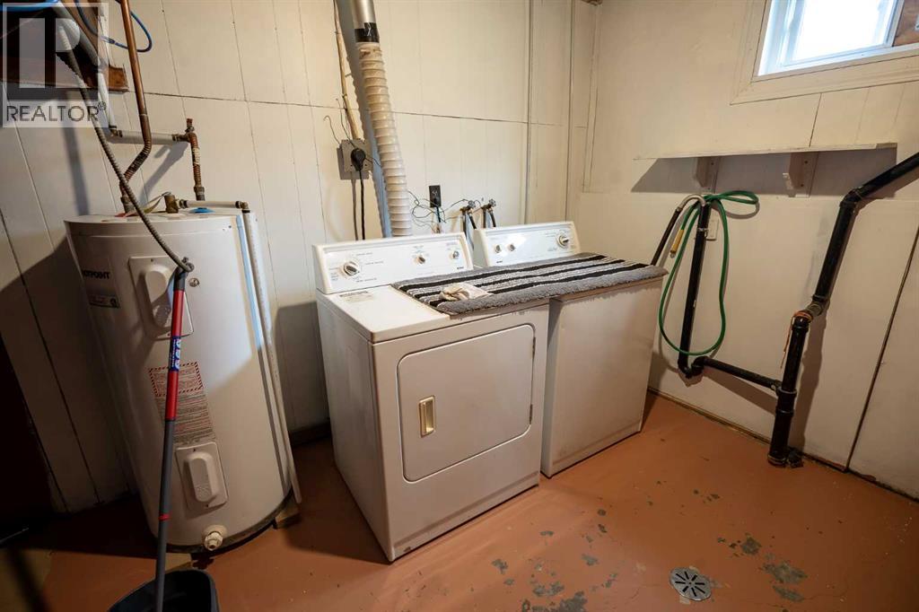 Lower Laundry