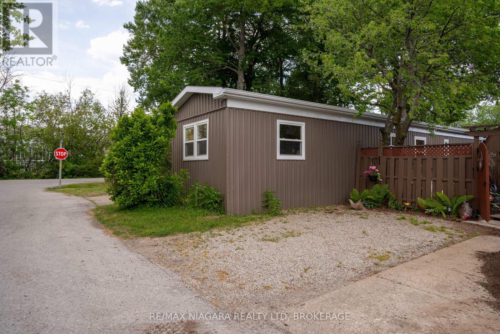 4597 MARTHA LANE - Image 21