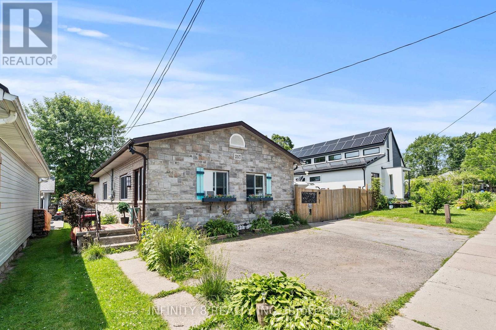 257 RIDGE ROAD S - 1
