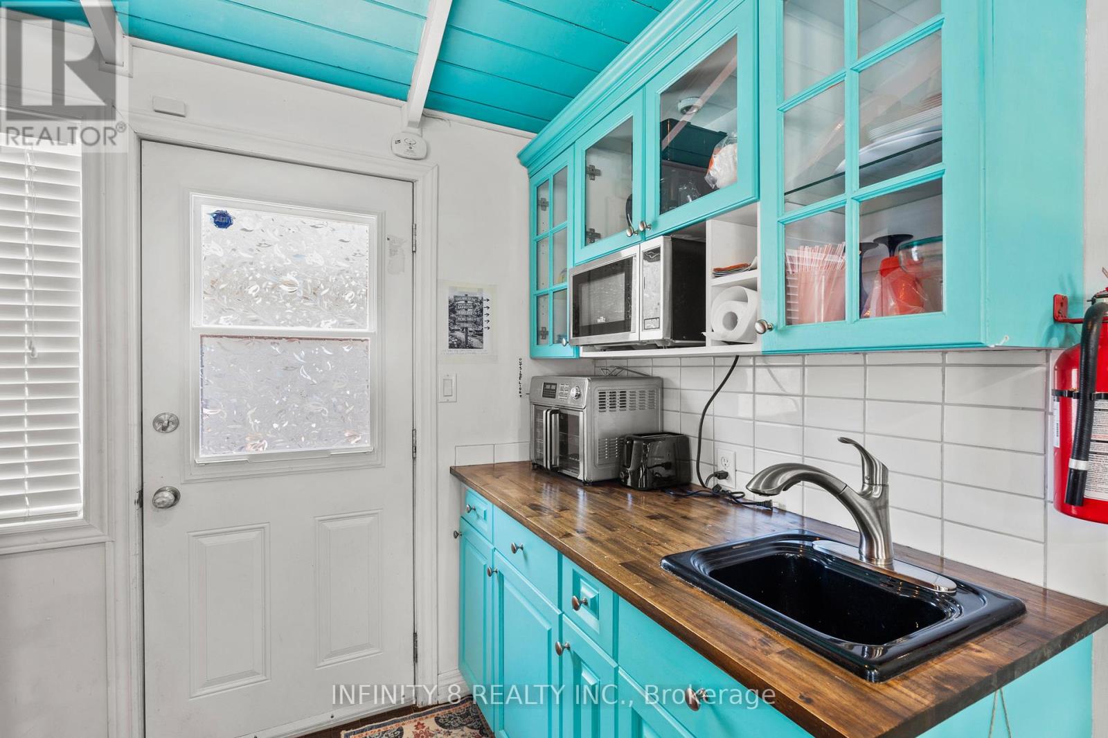 257 RIDGE ROAD S - 20