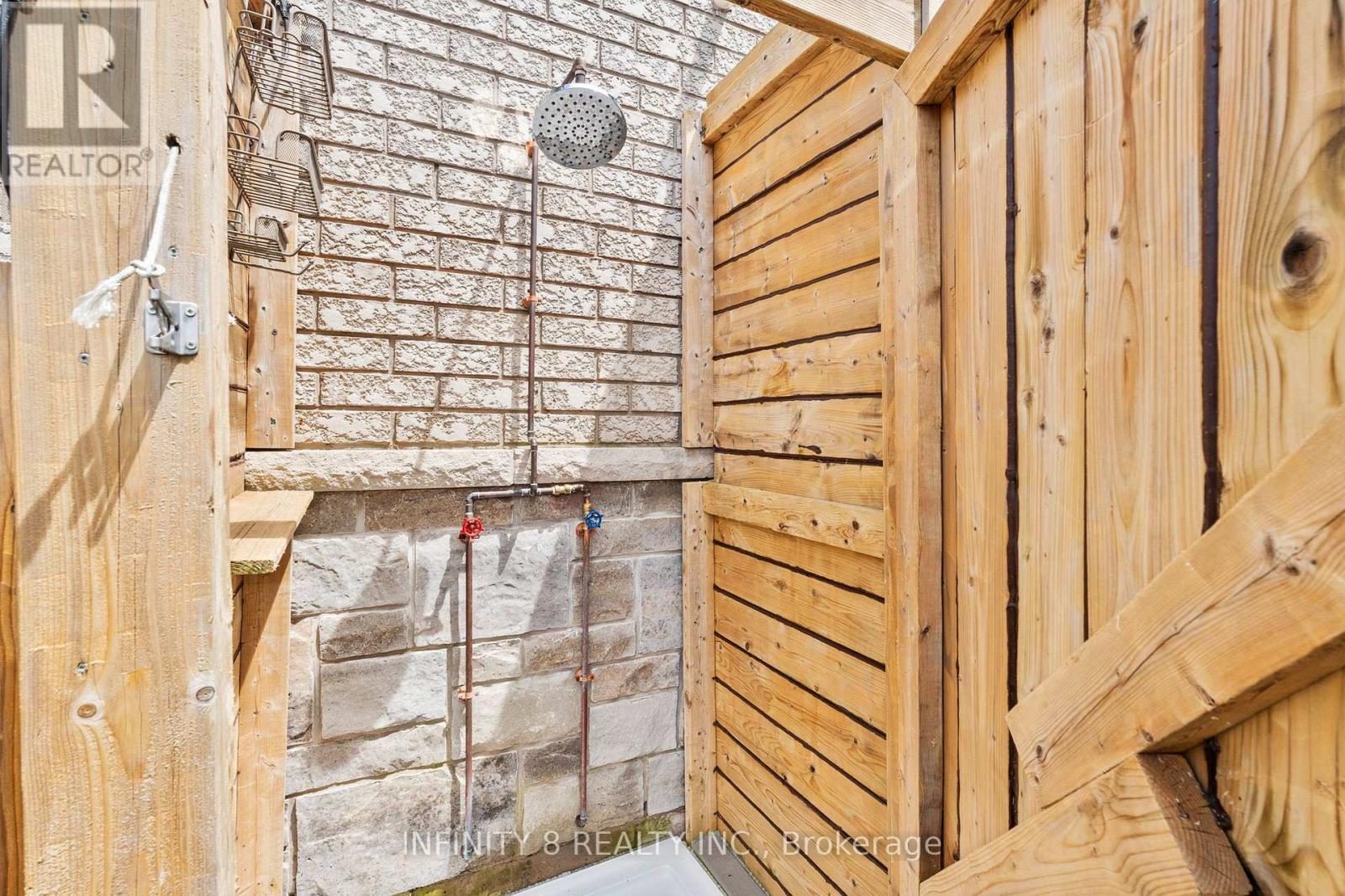 257 RIDGE ROAD S - 28