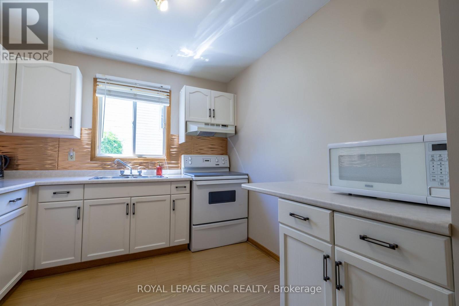 4916 HOMESTEAD DRIVE - 18